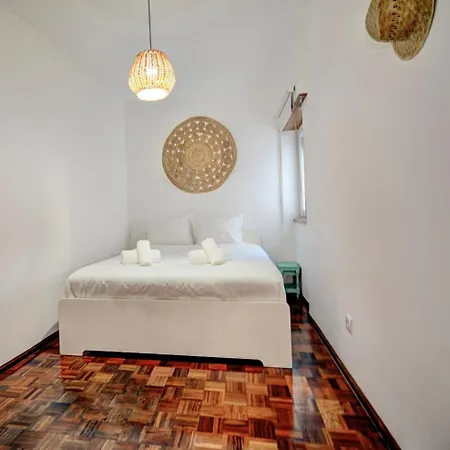 Charming T3 With Patio, And Surf * Peniche