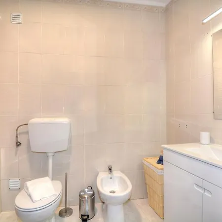 Charming T3 With Patio, And Surf