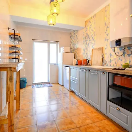 Апартаменты Charming T3 With Patio, And Surf Пениши