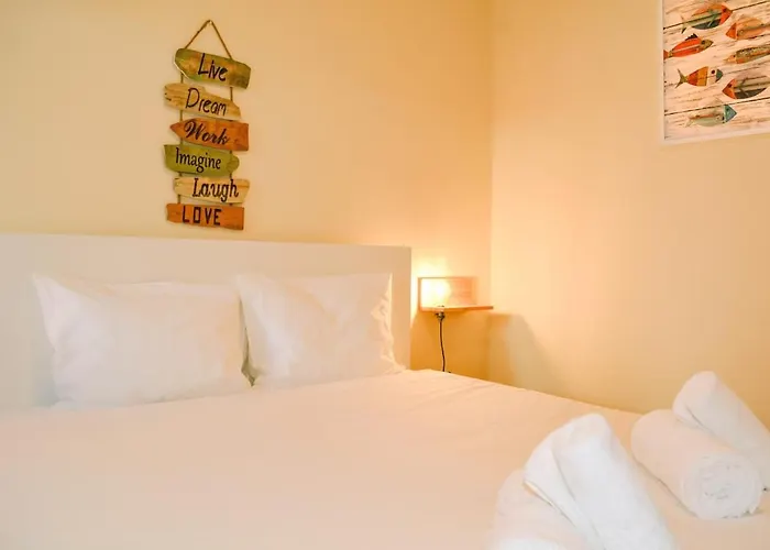 Charming T3 With Patio, And Surf 公寓
